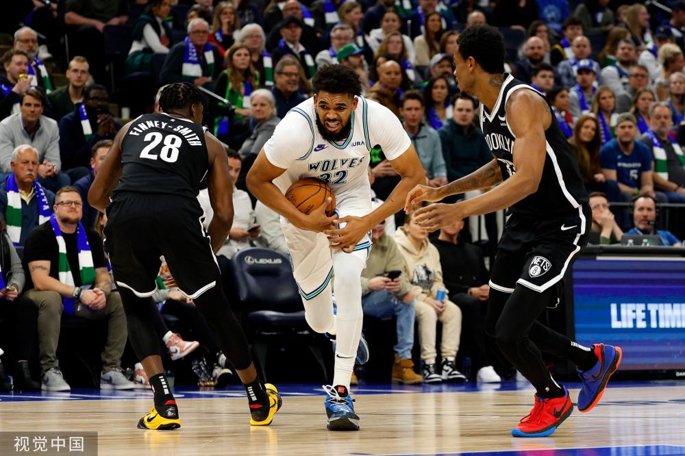 英超赛场上 英超赛场上